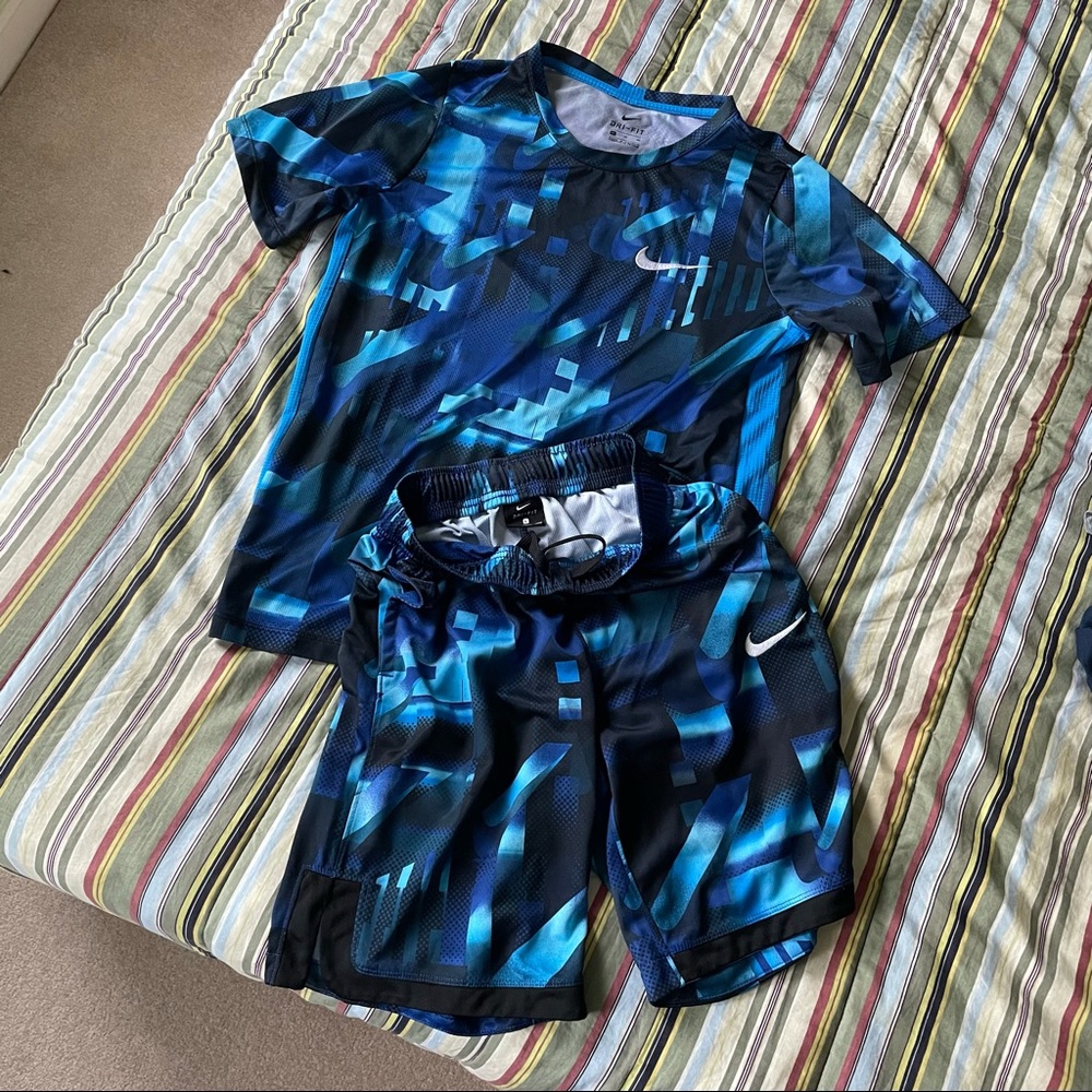 Nike Dri Fit Set